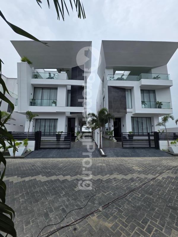 5 bedroom House for sale Palm Residence Osapa london Lekki Lagos