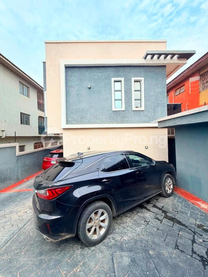 2 bedroom House for sale Olowora Ojodu Lagos