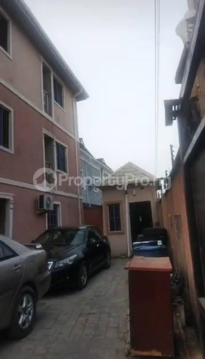 3 bedroom House for sale Surulere Lagos