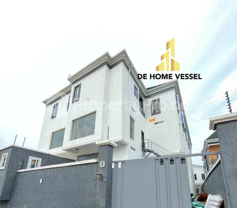 3 bedroom House for sale 2nd Toll Gate Lekki Lagos