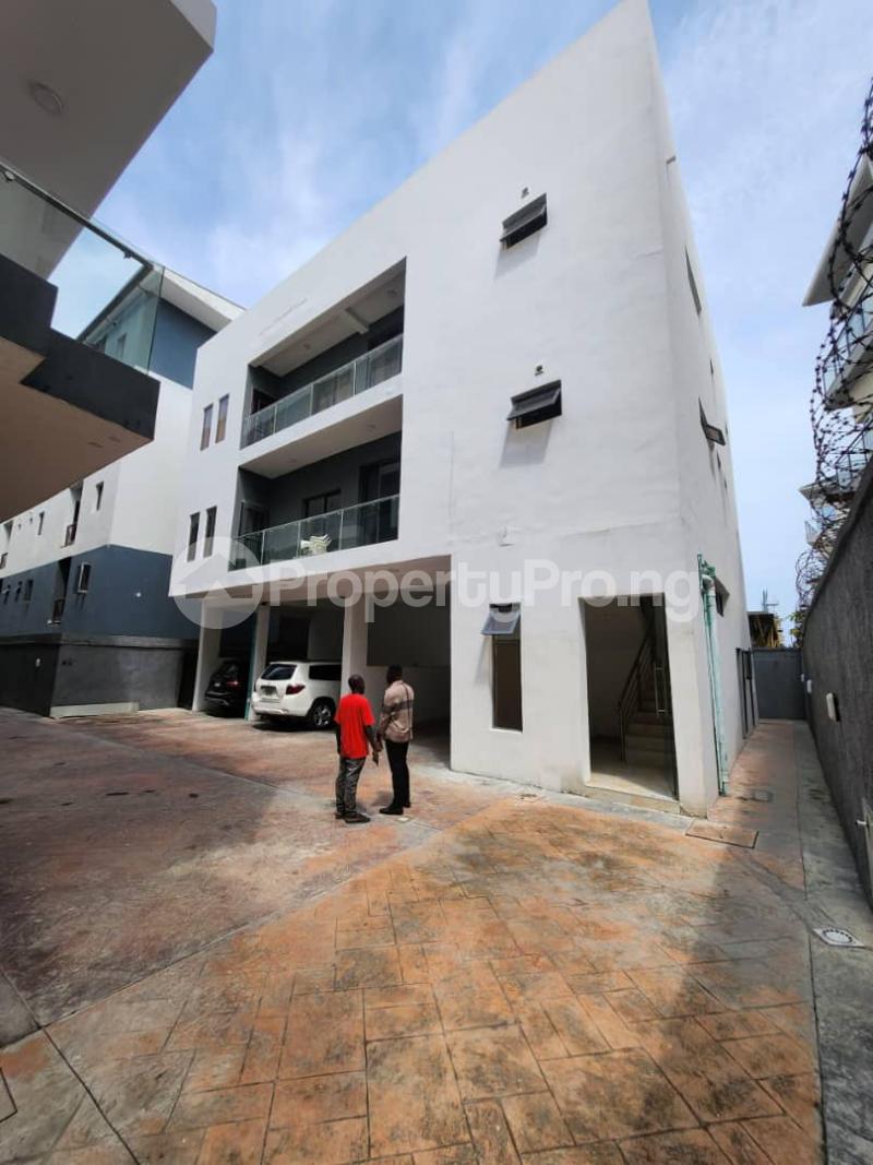 3 bedroom Flat / Apartment for rent ONIRU Victoria Island Lagos