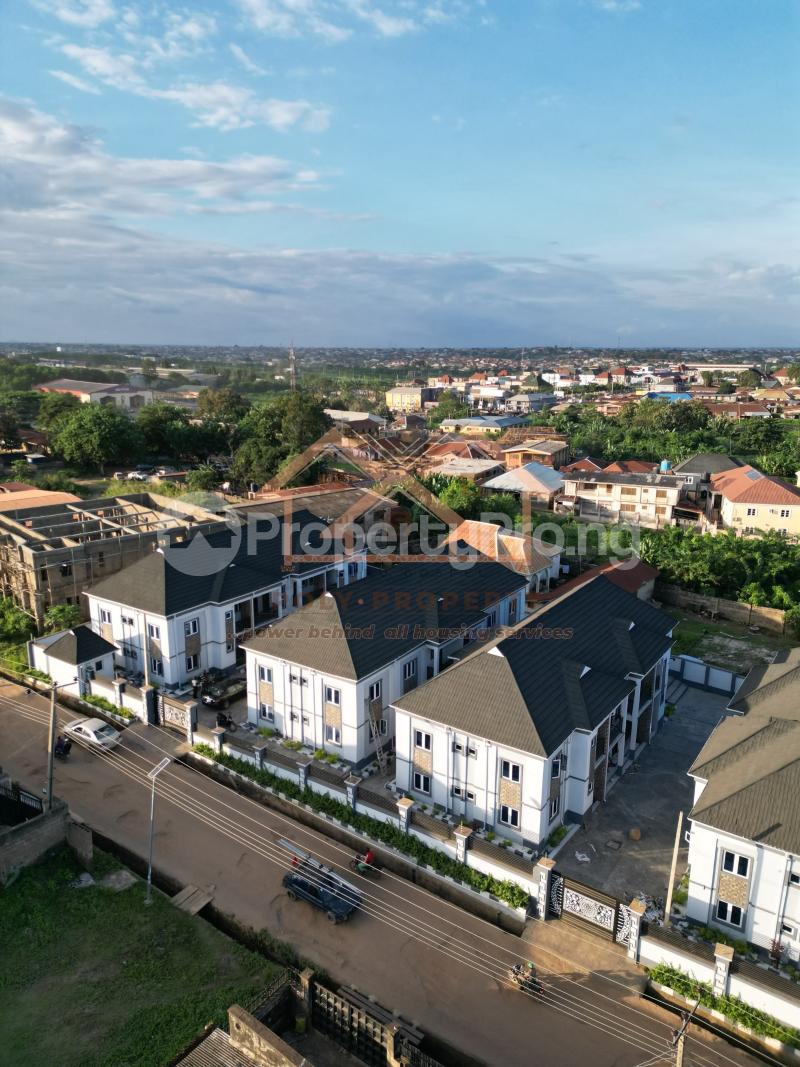 3 bedroom Flat / Apartment for rent Iyana Church Akobo Ibadan Oyo