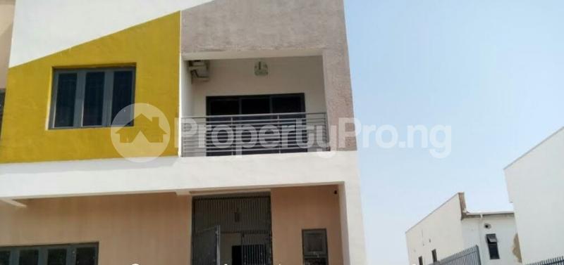 3 bedroom House for rent Step One Estate Karsana Abuja