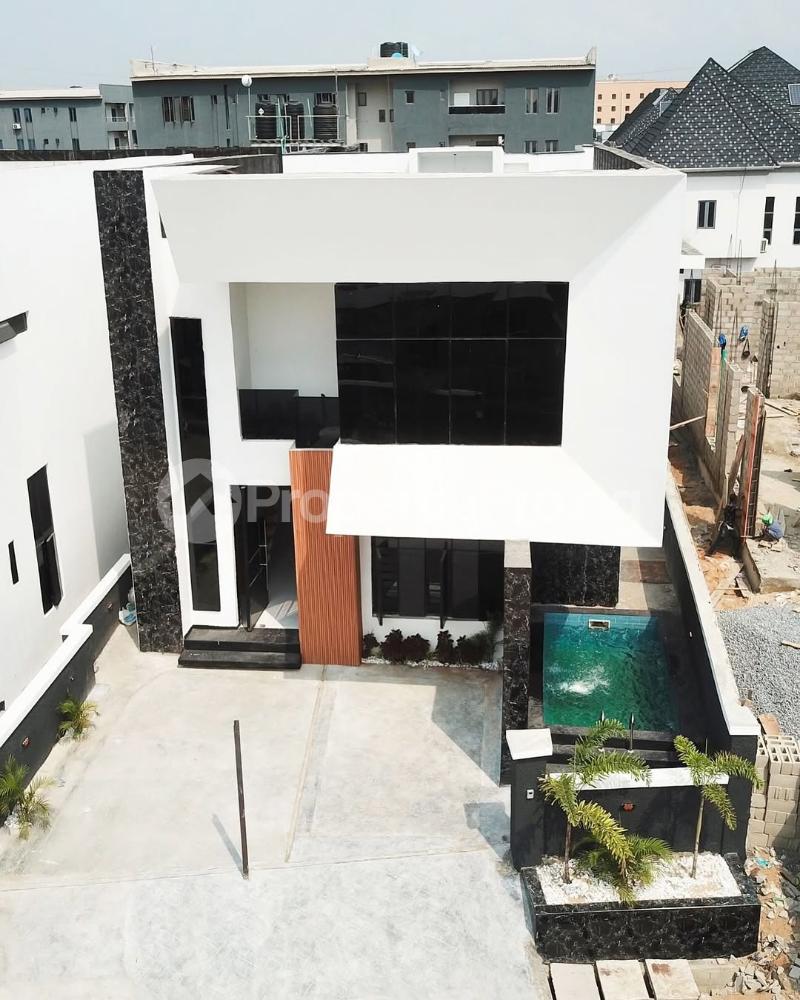 4 bedroom House for sale 2nd Toll Gate Lekki Lagos