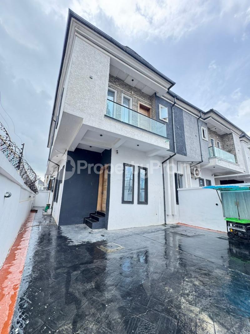 10 bedroom House for sale Ikota Lekki Lagos