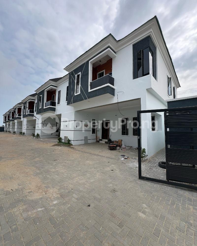 4 bedroom House for rent Mobil Road Ikota Lekki Lagos