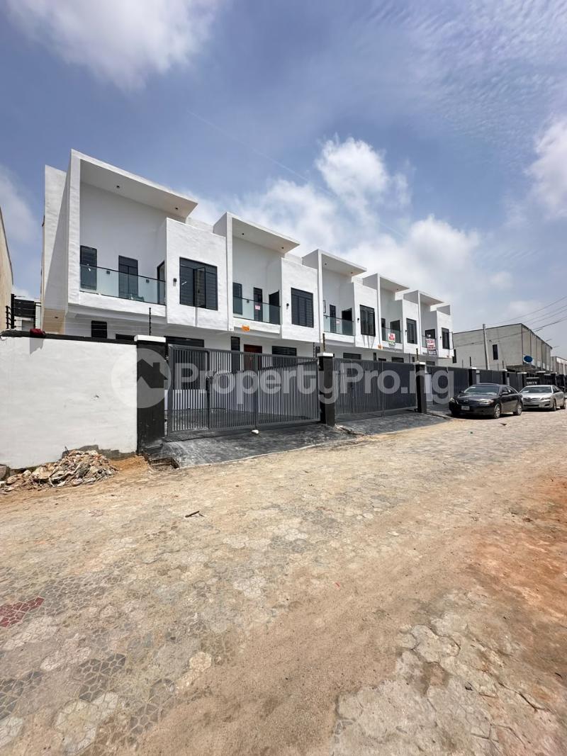 4 bedroom House for sale Ikota Lekki Lagos