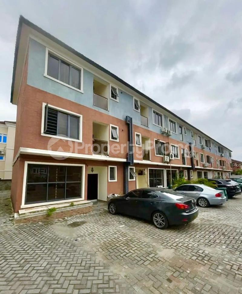 4 bedroom House for rent Osapa london Lekki Lagos