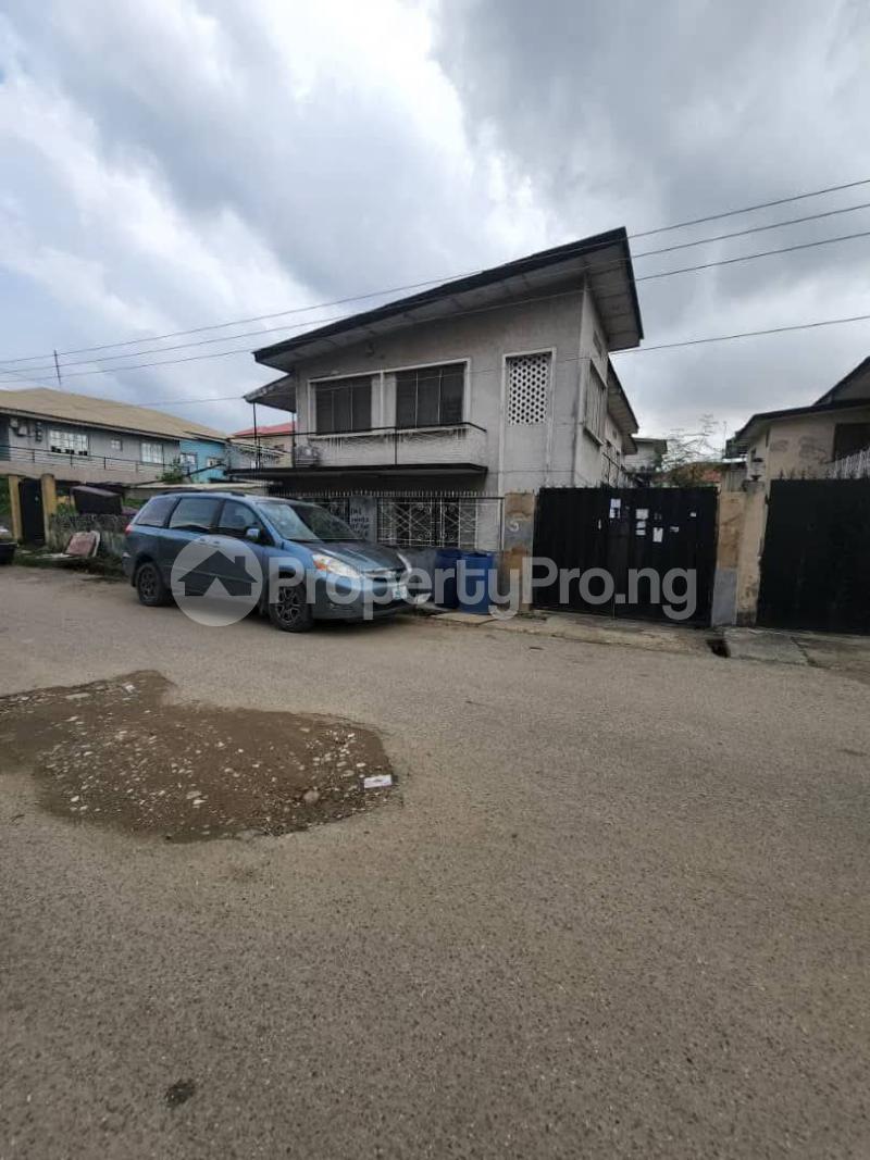 3 bedroom House for sale Off Abule Ijesha Yaba Lagos - 0