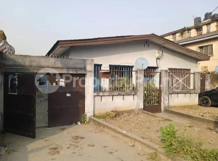 5 bedroom House for sale Off University Of Lagos Onike Yaba Lagos