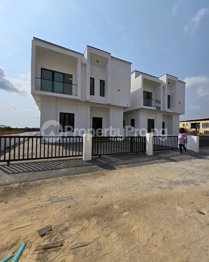5 bedroom House for sale Sangotedo Ajah Lagos - 0