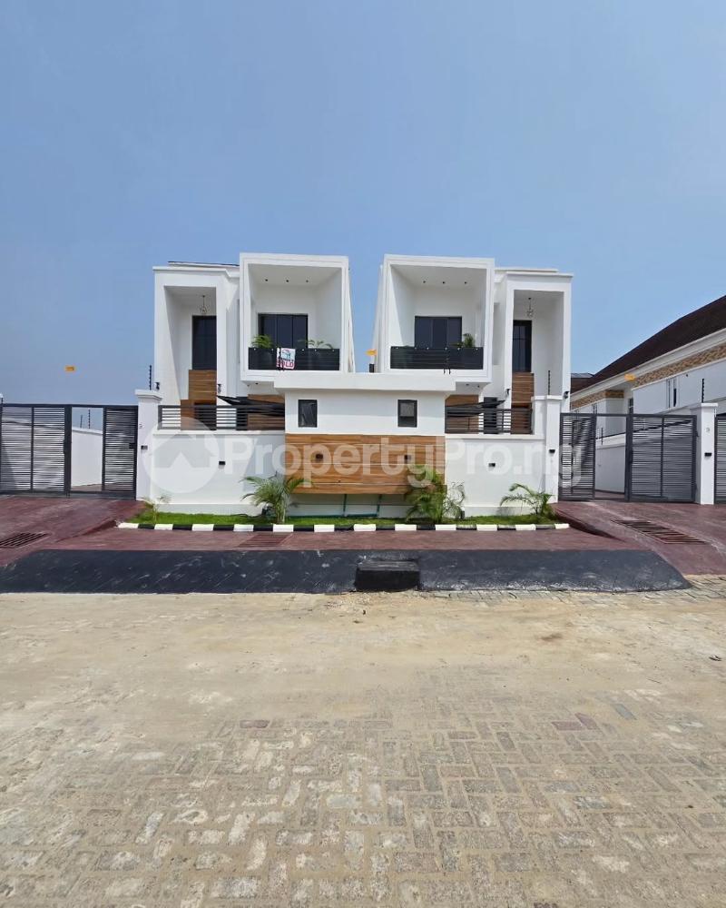 5 bedroom House for sale chevron Lekki Lagos