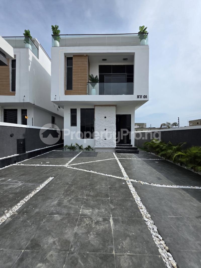 5 bedroom House for sale 2nd Toll Gate Lekki Lagos