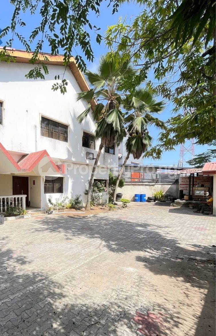 5 bedroom House for rent Victoria Island Lagos