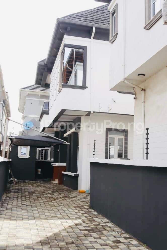 5 bedroom House for sale Chevron Drive Lekki Lagos