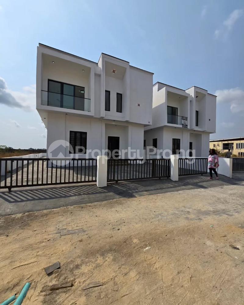 5 bedroom House for sale Sangotedo Ajah Lagos - 0
