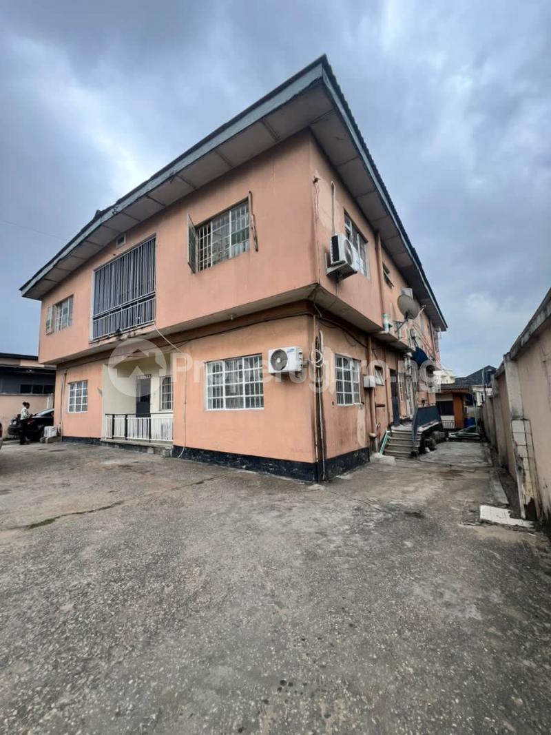 3 bedroom House for sale Ifako-gbagada Gbagada Lagos