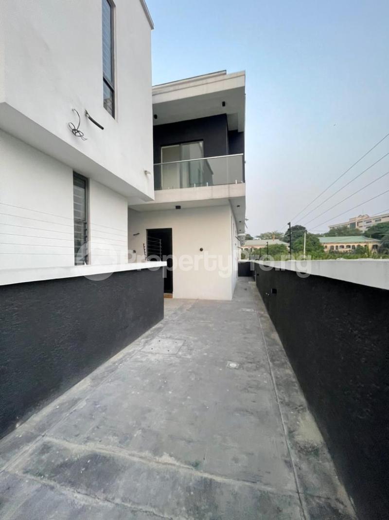4 bedroom House for sale chevron Lekki Lagos