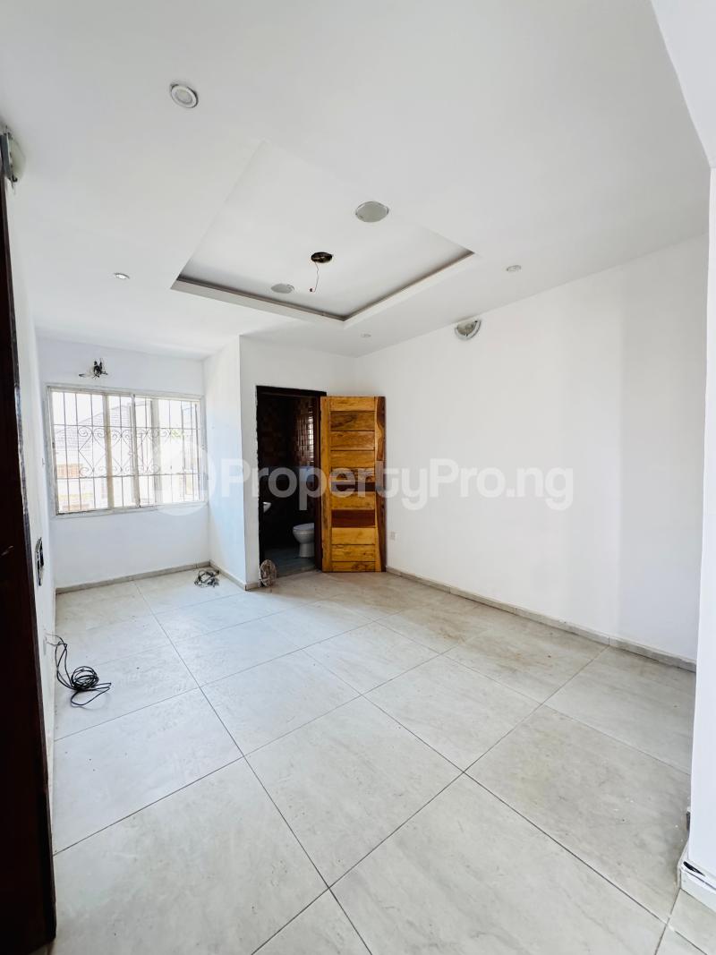 2 bedroom Flat / Apartment for rent Ologolo Lekki Lagos I Ologolo Lekki Lagos