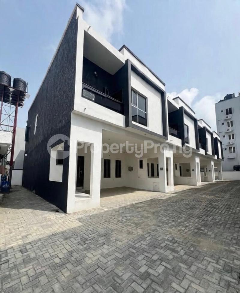 4 bedroom House for sale New Road, Lekki Lagos