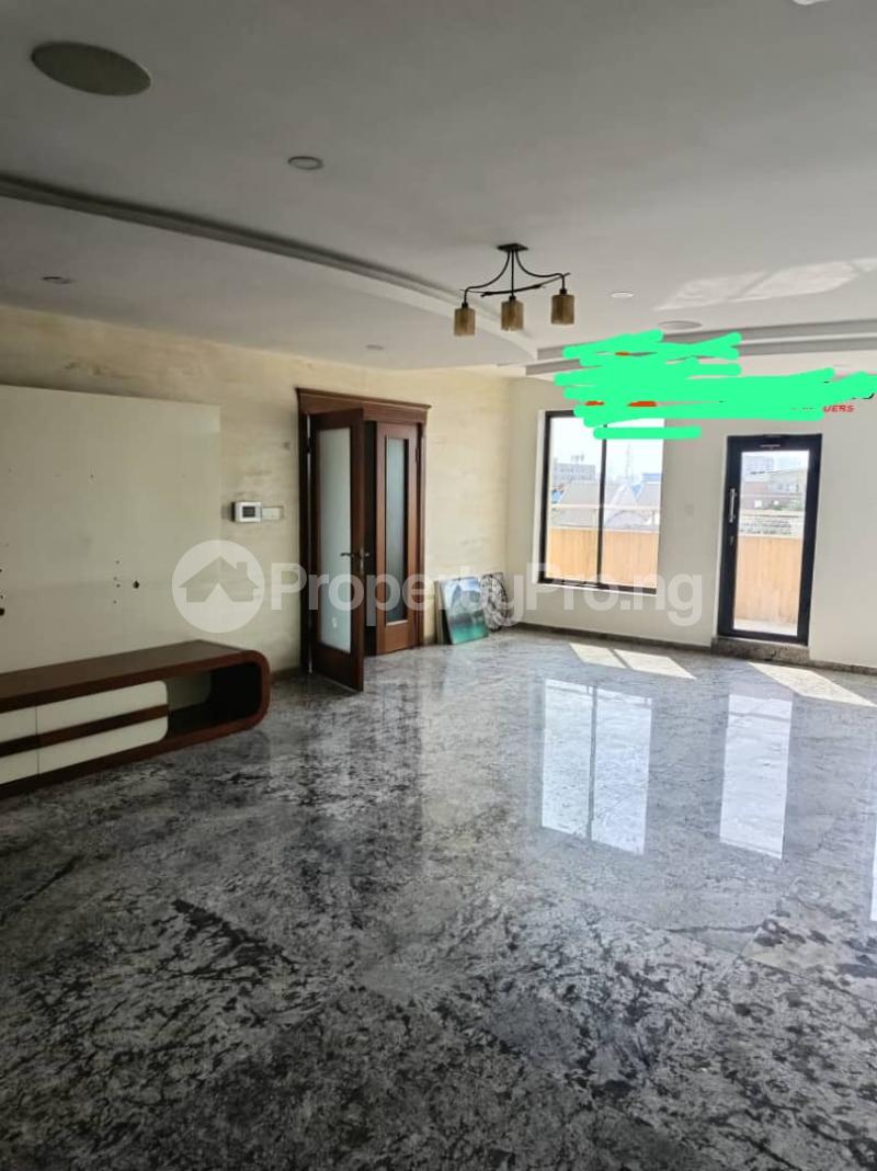 3 bedroom Flat / Apartment for rent ONIRU Victoria Island Lagos