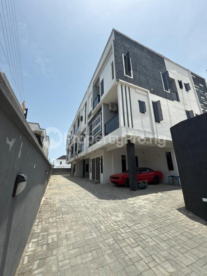 4 bedroom House for sale Saka Oluwa, Ologolo Lekki Lagos
