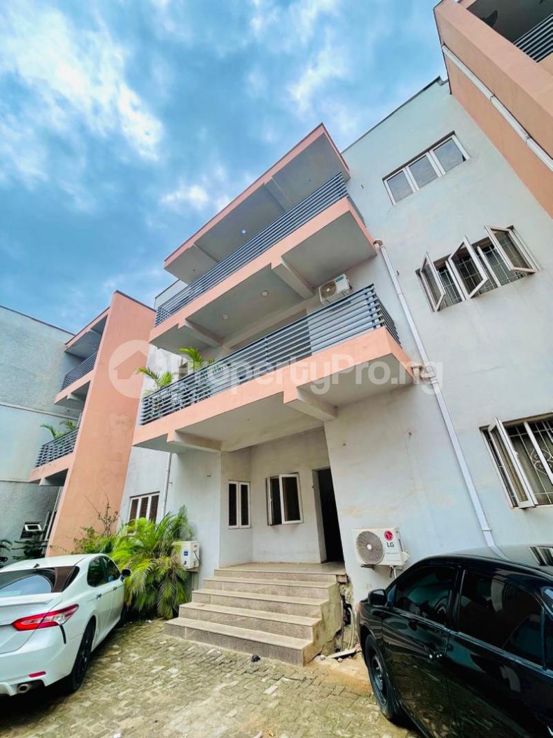 4 bedroom Flat / Apartment for sale Mabushi Abuja