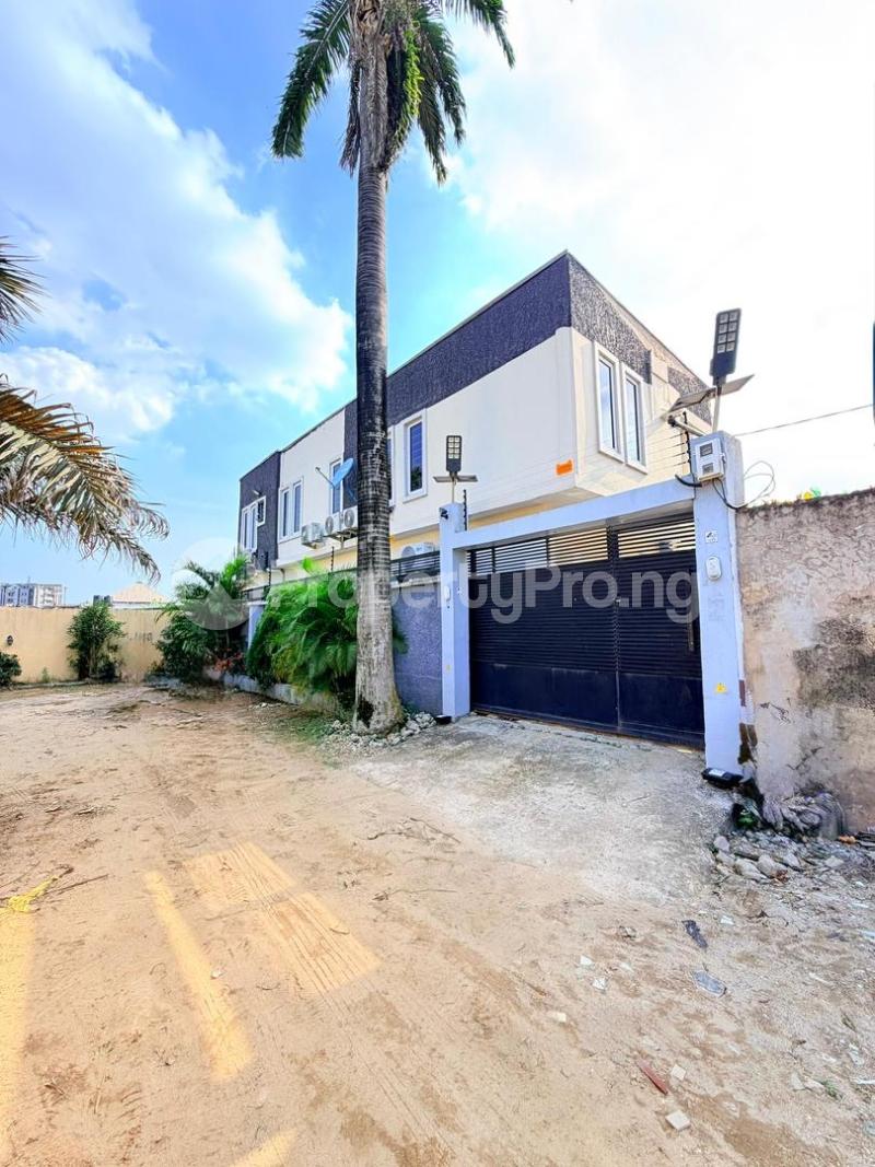 4 bedroom House for sale Ogba Bus-stop Ogba Lagos