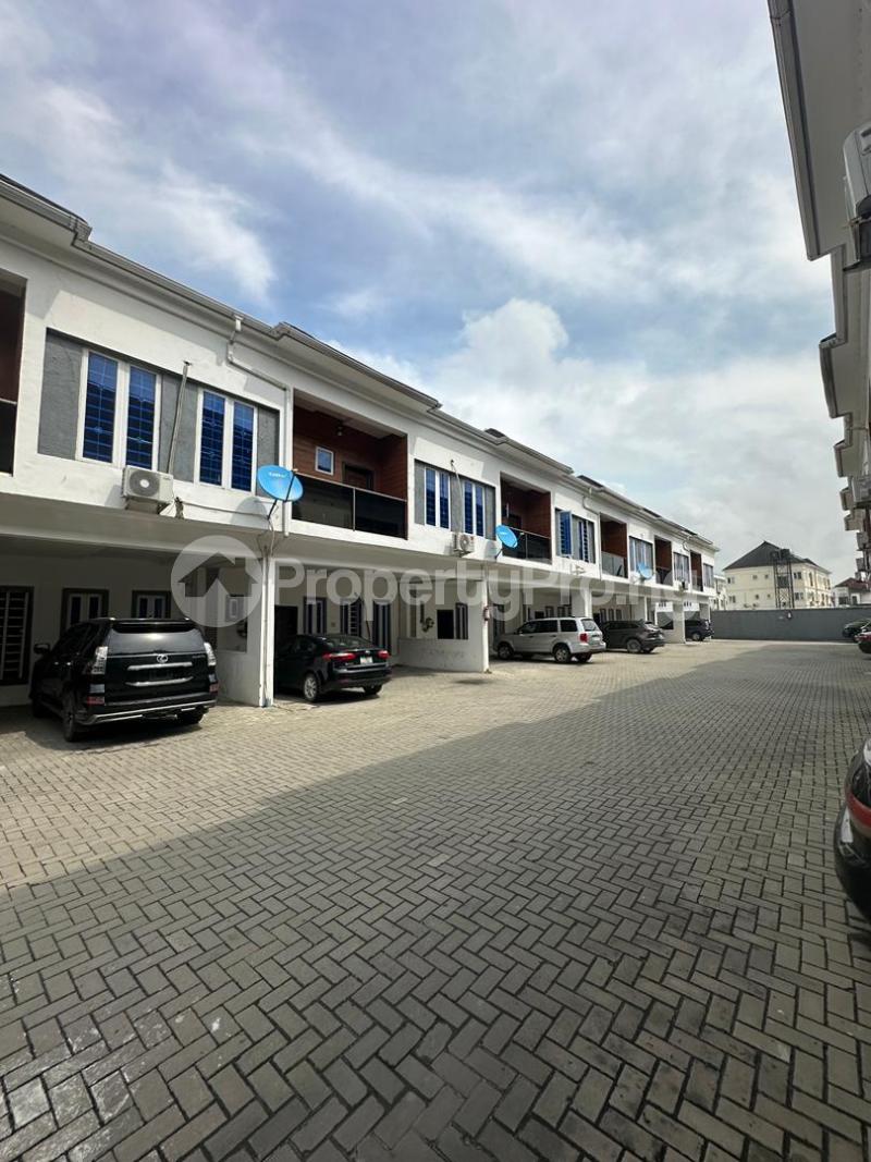 4 bedroom House for sale orchid Lekki Lagos