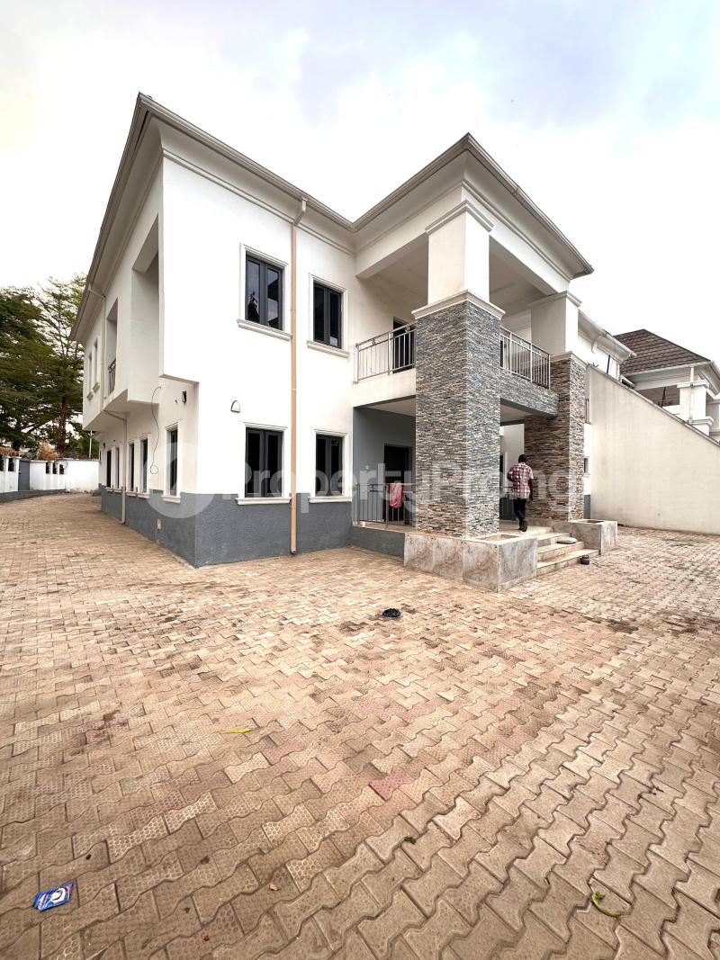 4 bedroom House for sale Gwarinpa Abuja