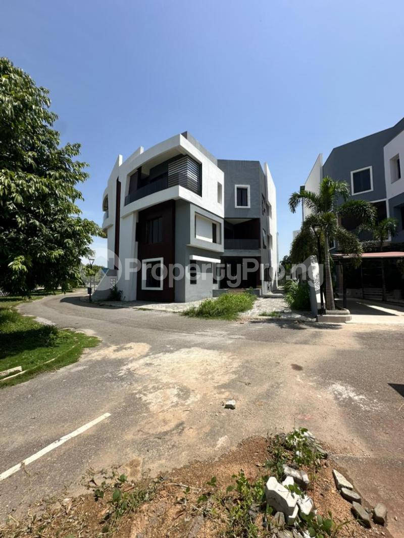4 bedroom House for rent In An Estate Around Godab Lifecamp Life Camp Abuja