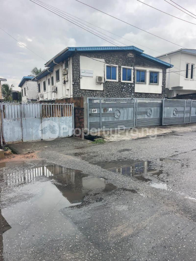 House for sale Off Adelabu Surulere Lagos