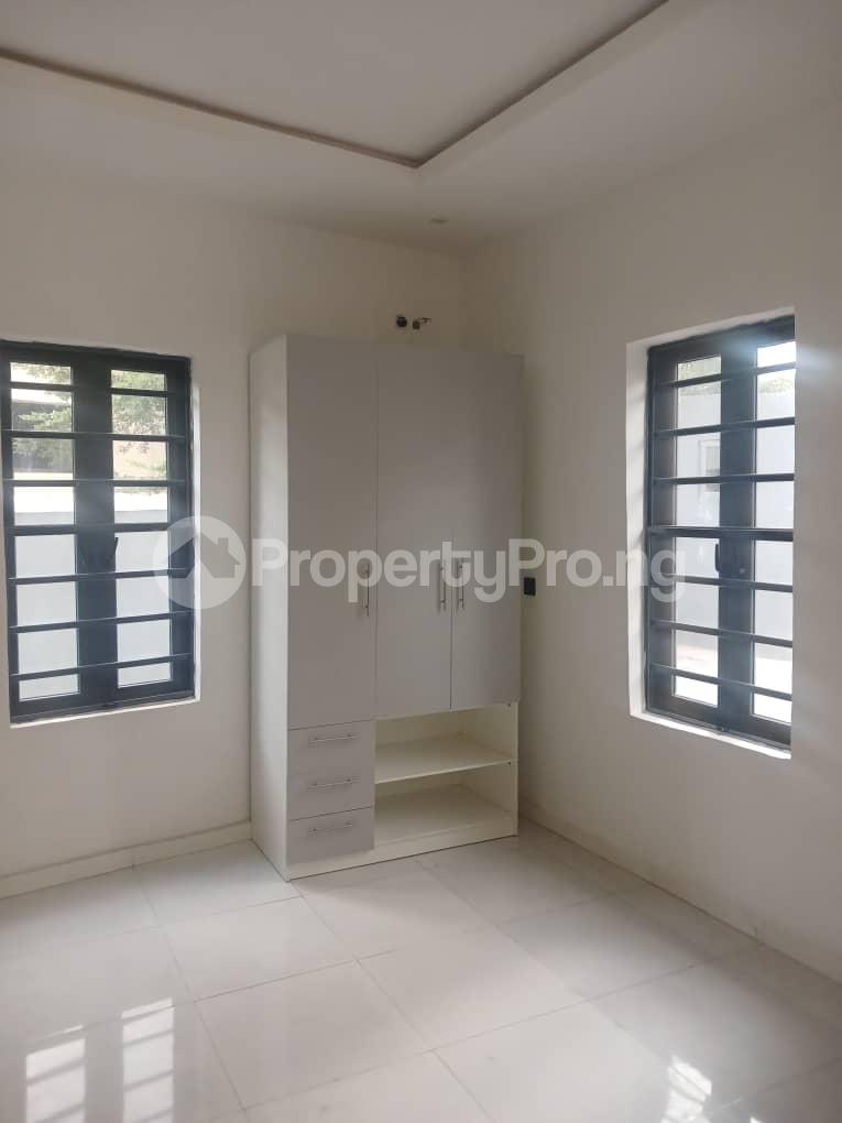 3 bedroom Flat / Apartment for sale In A Secured And Beautiful Neighborhood At Magodo Gra Phase 2 Shangisha Ikeja Lagos Magodo GRA Phase 2 Kosofe/Ikosi Lagos - 4