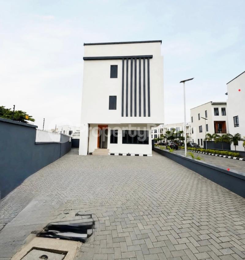 5 bedroom House for rent Osapa london Lekki Lagos