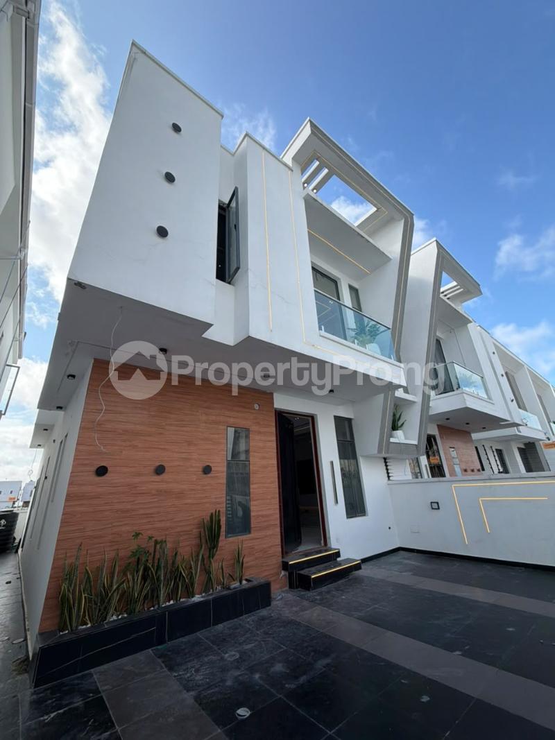 4 bedroom House for rent Ado Road Ajah Lagos