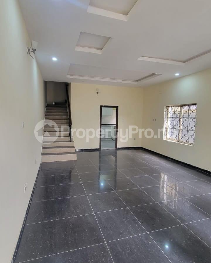 3 bedroom Flat / Apartment for rent Ogba Lagos