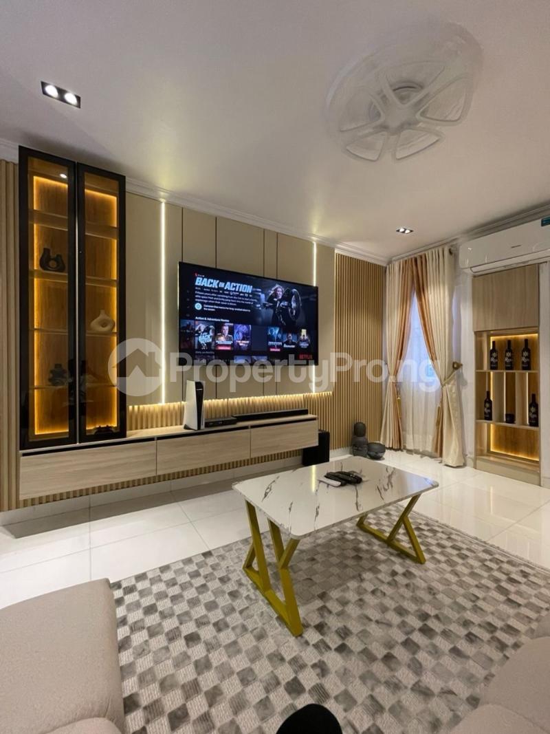 2 bedroom House for shortlet Opebi Ikeja Lagos