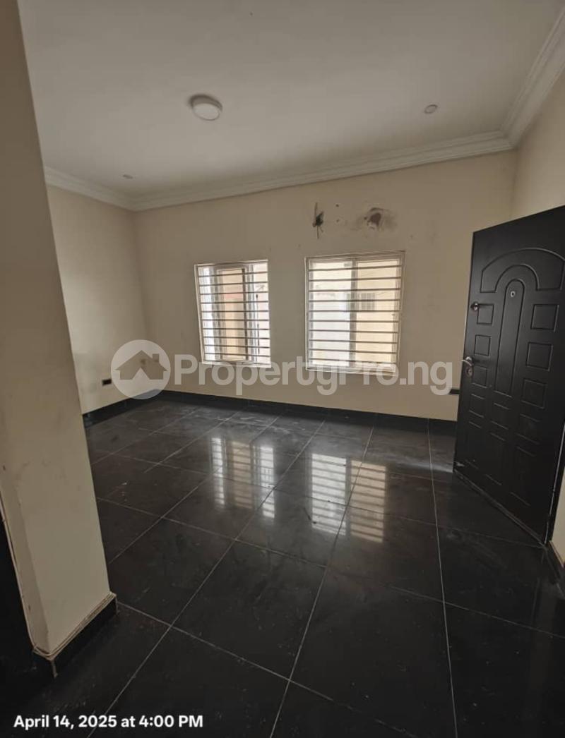 3 bedroom Flat / Apartment for rent Osapa london Lekki Lagos