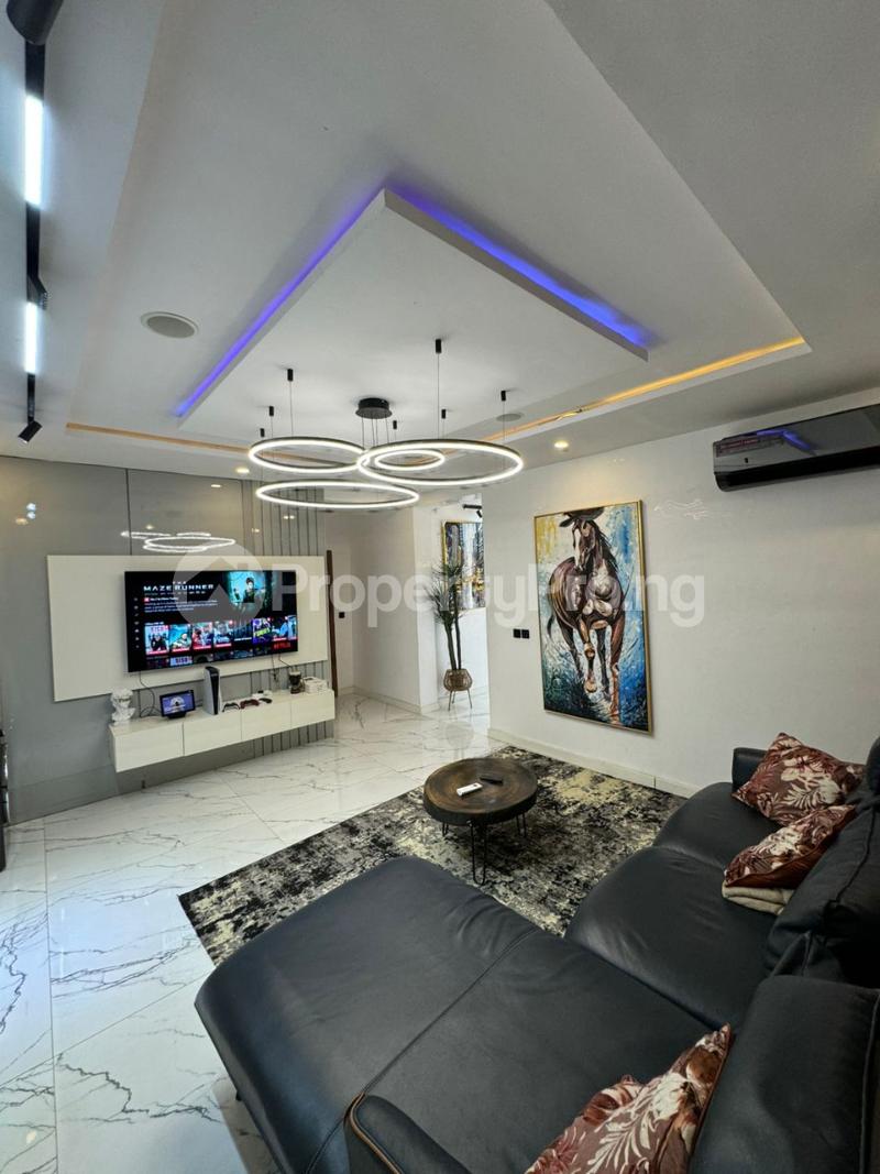 1 bedroom House for shortlet Phase 1 Lekki Lagos