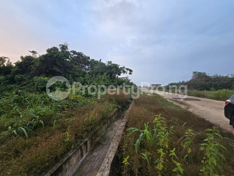 Land for sale Ajayi Apata Estate Ajah Lagos