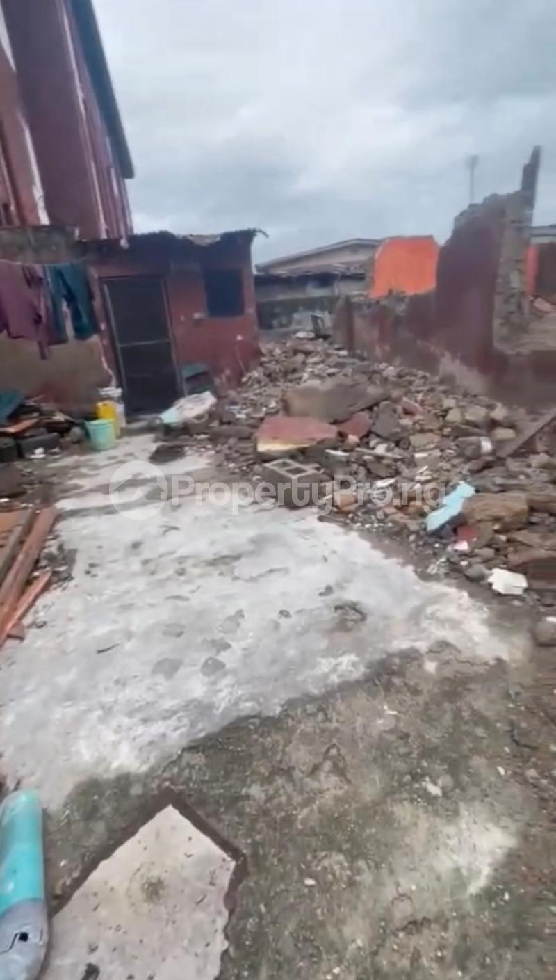 Land for sale Ijesha Surulere Lagos - 0