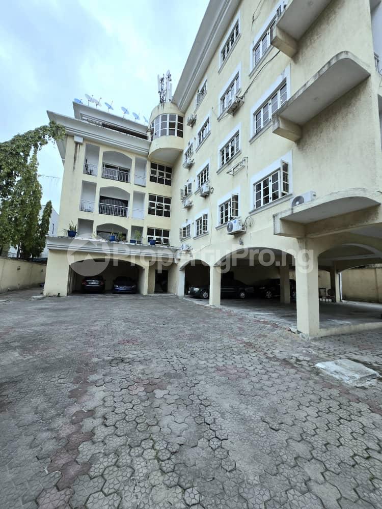 3 bedroom Flat / Apartment for rent Parkview Estate Ikoyi Lagos - 1
