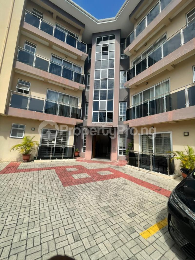 3 bedroom Flat / Apartment for rent Lekki Phase 1 Lekki Lagos