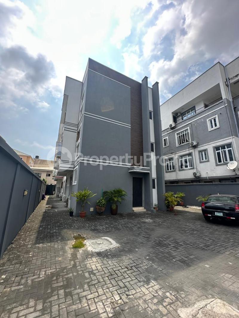 4 bedroom Flat / Apartment for rent ONIRU Victoria Island Lagos