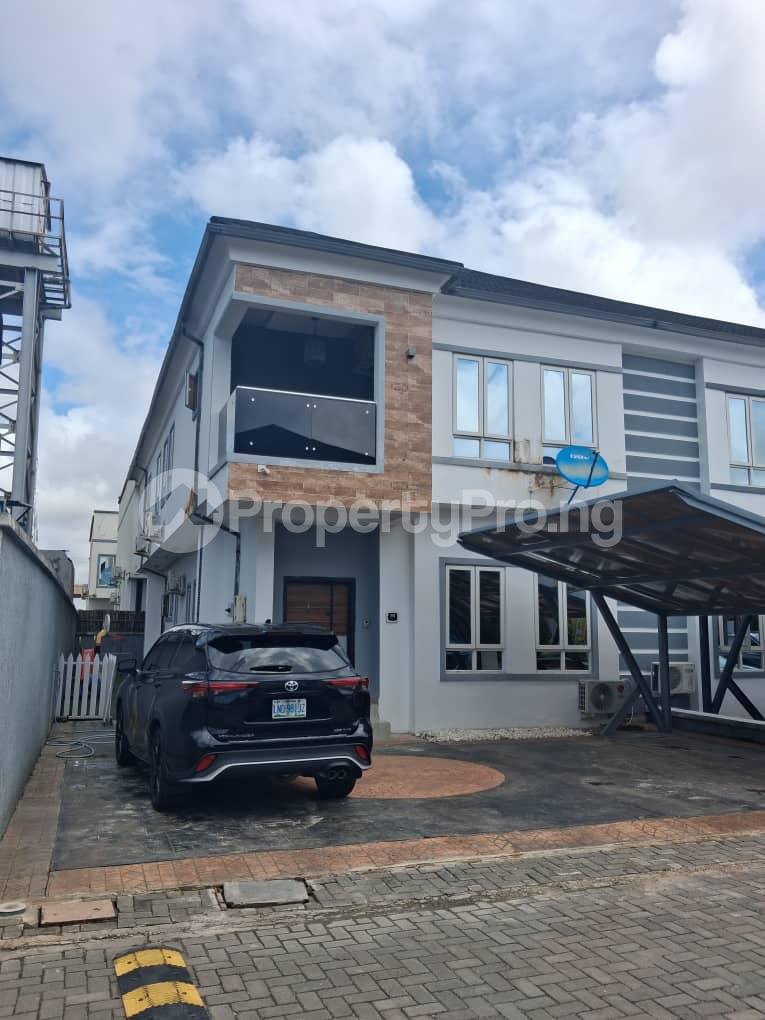 4 bedroom House for rent Victoria Bay 11 Osapa london Lekki Lagos