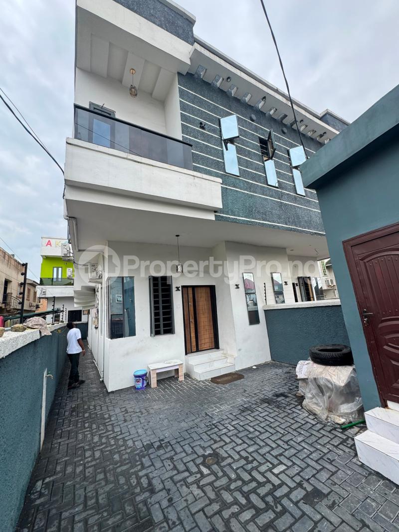 4 bedroom House for rent Sangotedo Lagos
