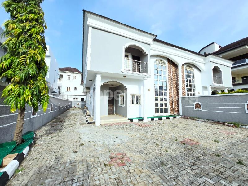 4 bedroom House for sale Pinnock Beach Estate Osapa london Lekki Lagos
