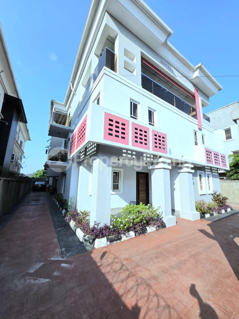 4 bedroom House for rent Ikate Lekki Lagos