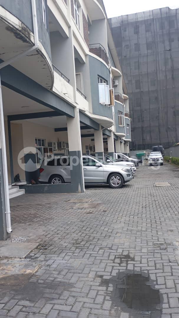 4 bedroom House for rent ONIRU Victoria Island Lagos