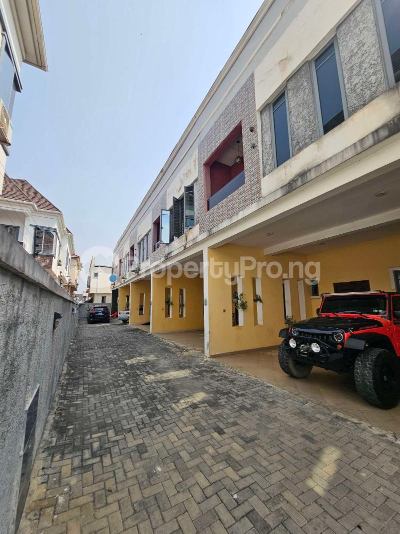 4 bedroom House for sale Ikota Lekki Lagos